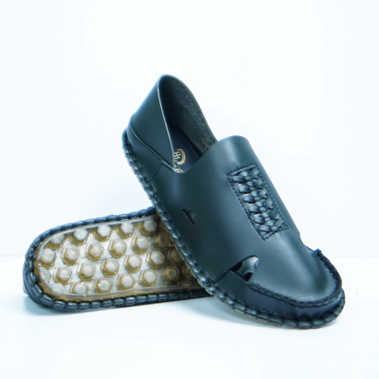 China casual magic shoes [ kalo cross benai ]